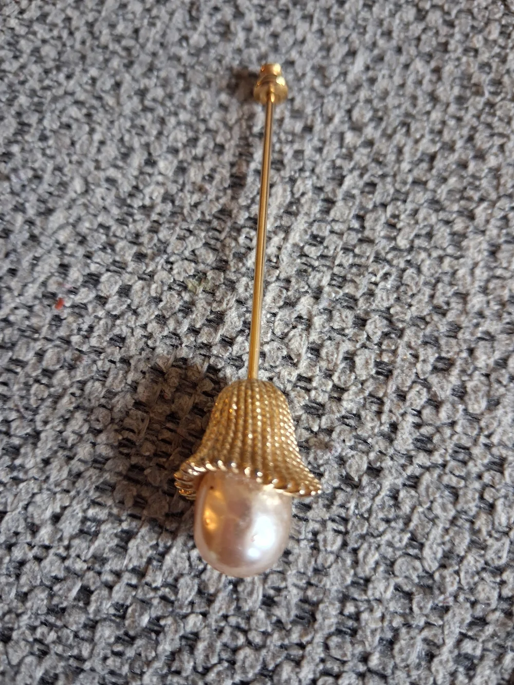 N/A elegant gold
